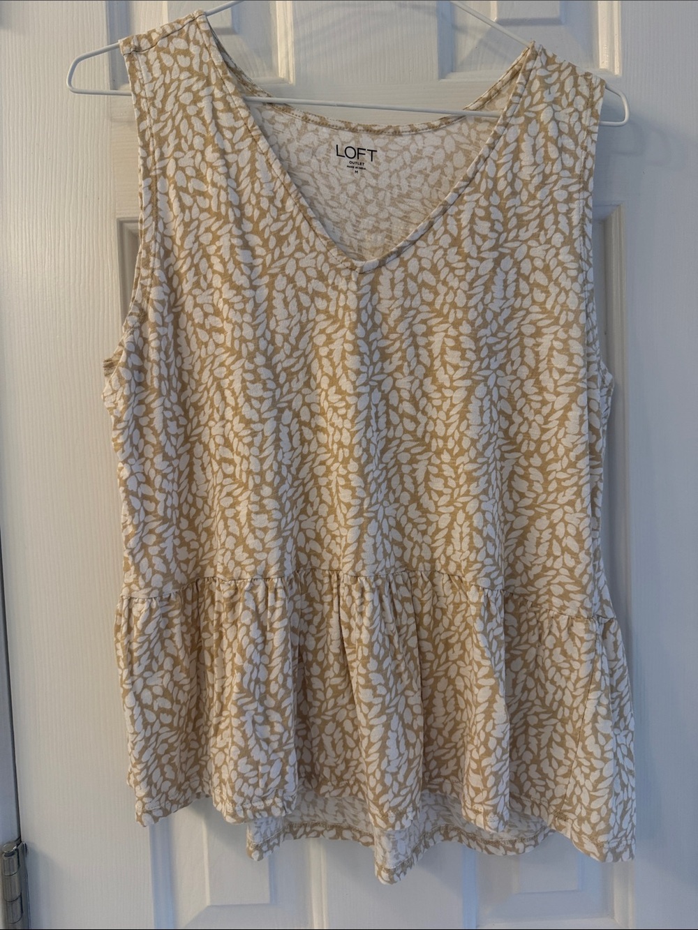LOFT Cream and Tan Printed Sleeveless V-Neck Peplum Tank